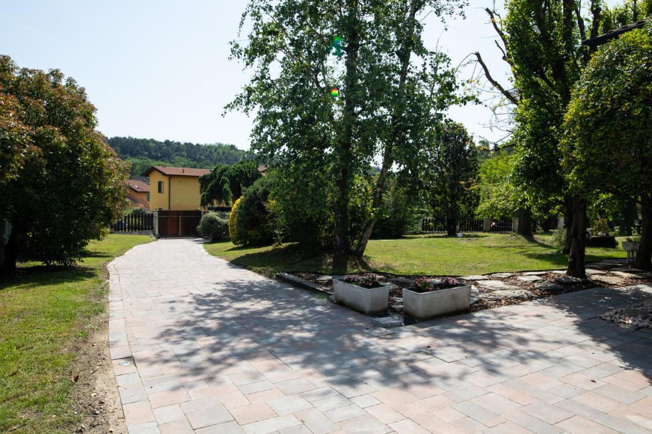 Villa De Alberti ヴェルジャーテ エクステリア 写真